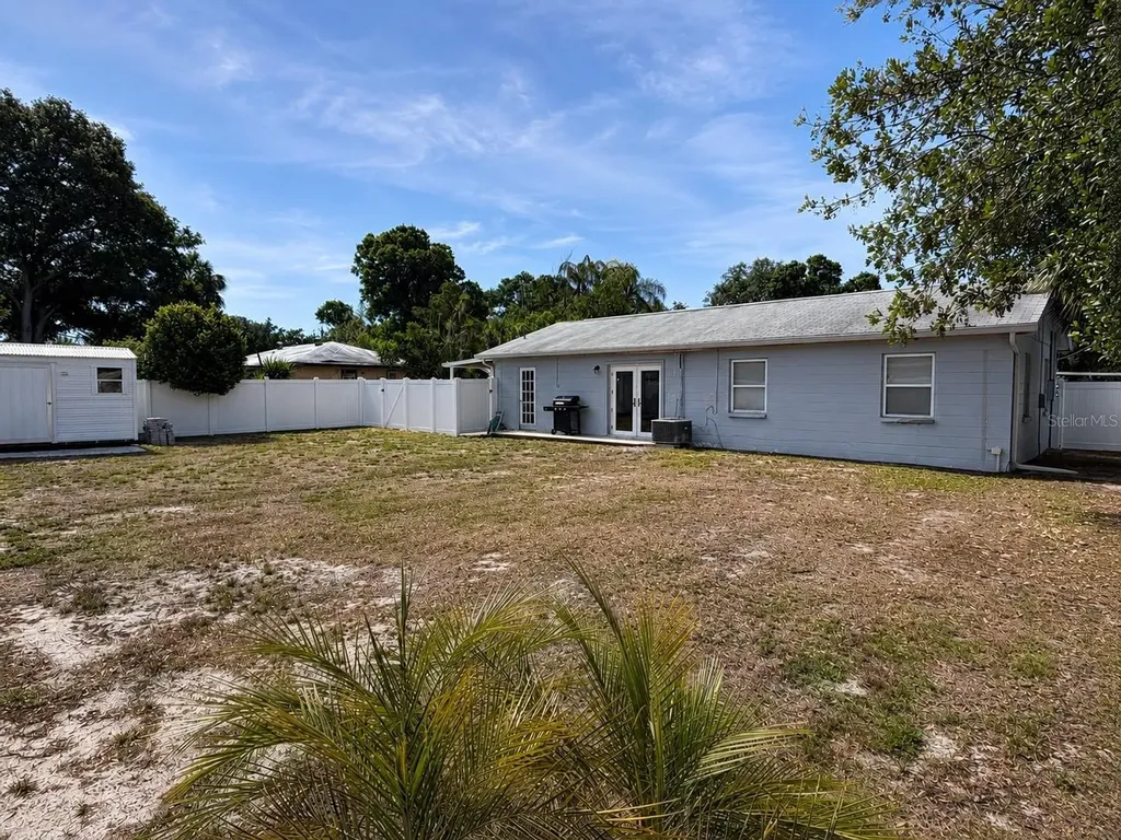 3913 W Leila Avenue Tampa FL 33616