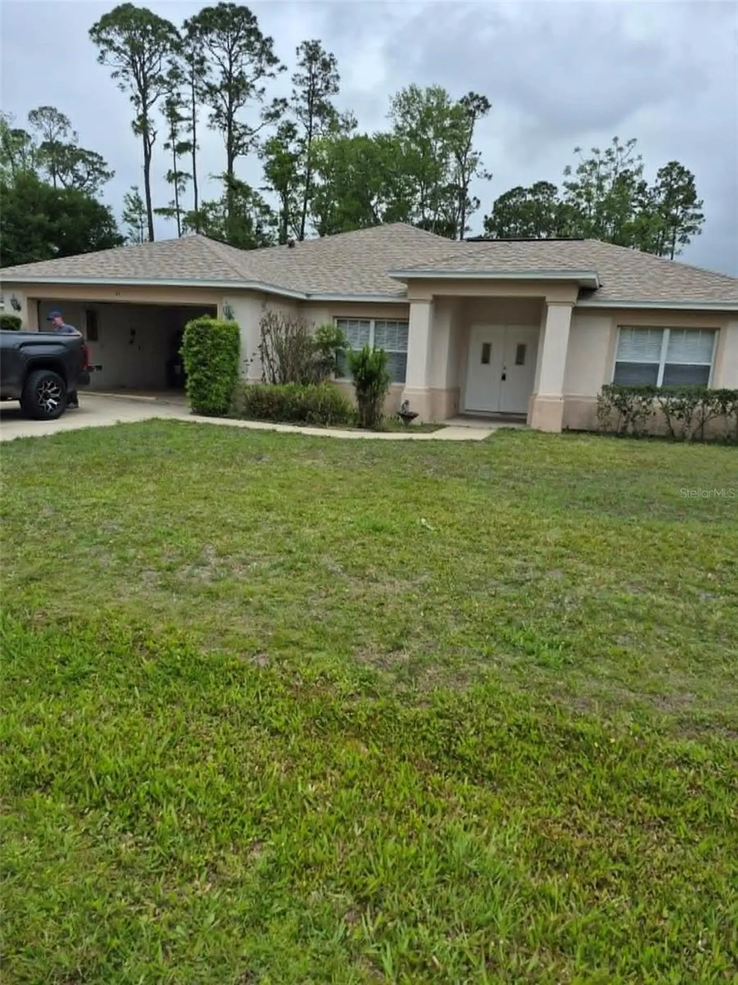 11 Poinsettial Lane Palm Coast FL 32164