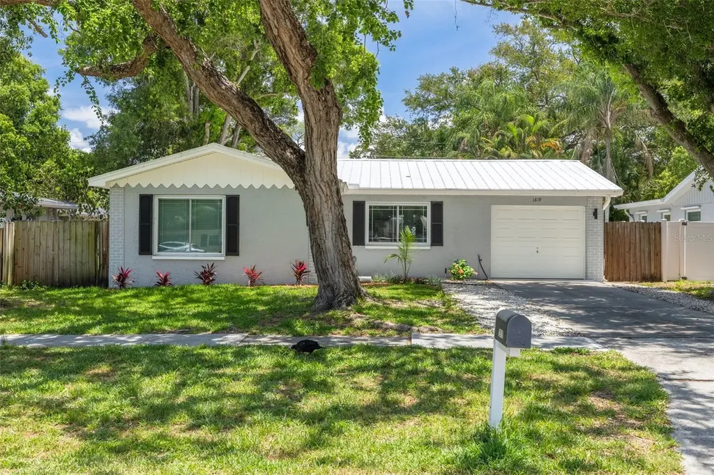 1819 West Drive Clearwater FL 33755