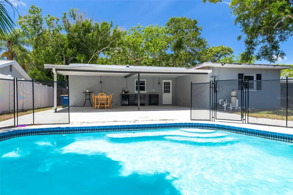 1819 West Drive Clearwater FL 33755