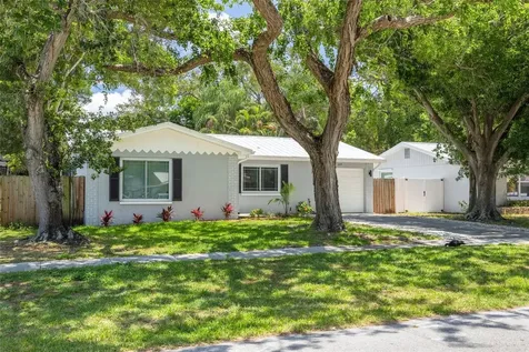 1819 West Drive Clearwater FL 33755