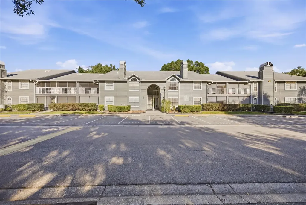 11817 Skylake Place Temple Terrace FL 33617