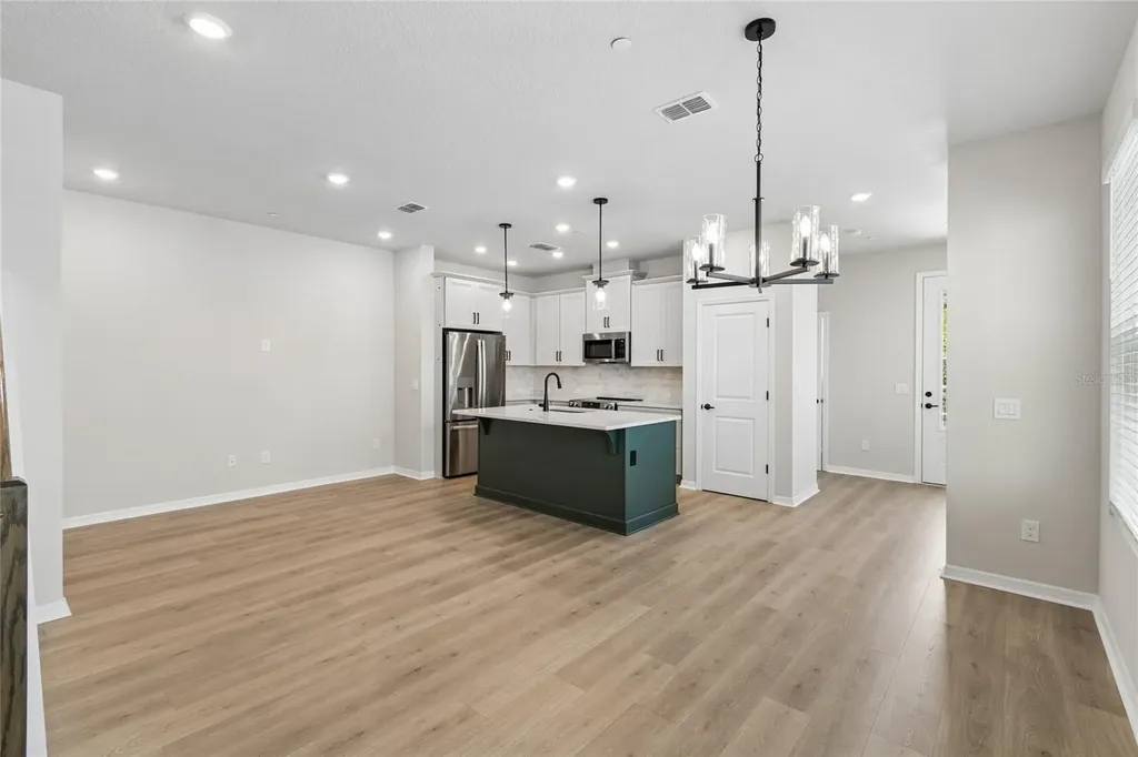 4341 Roush Avenue Orlando FL 32803