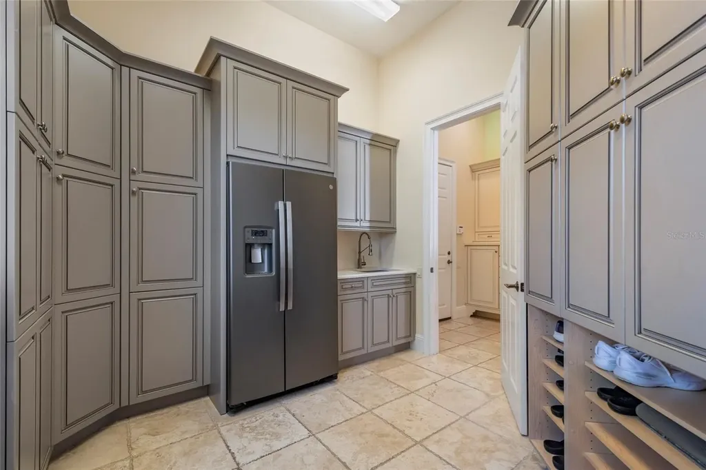 8340 Lake Burden Circle Windermere FL 34786
