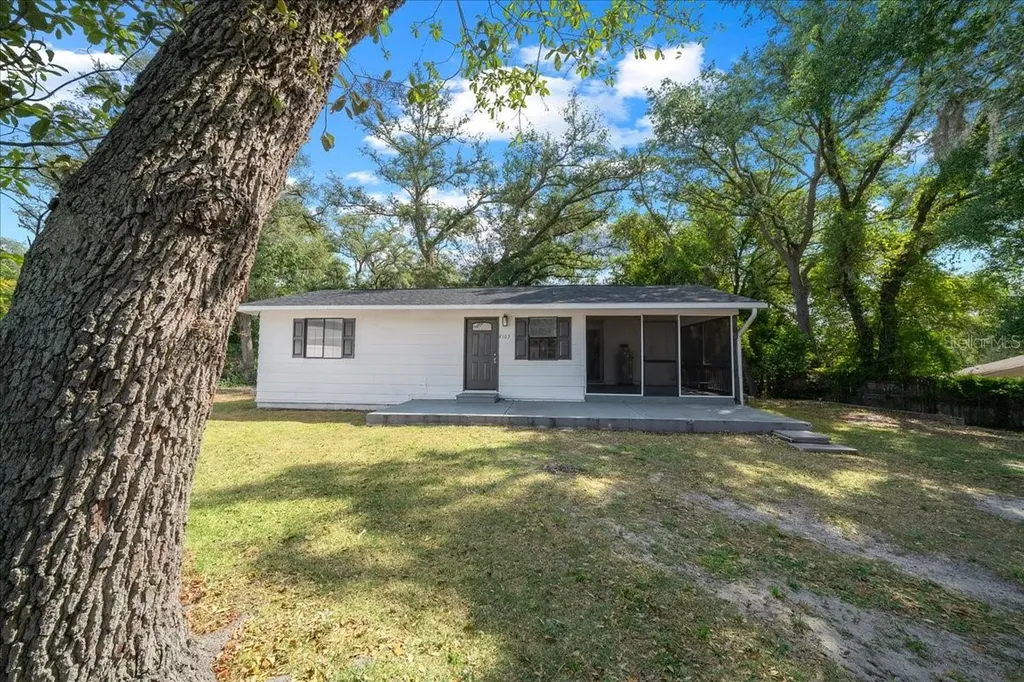 4103 Holly Hill Lady Lake FL 32159