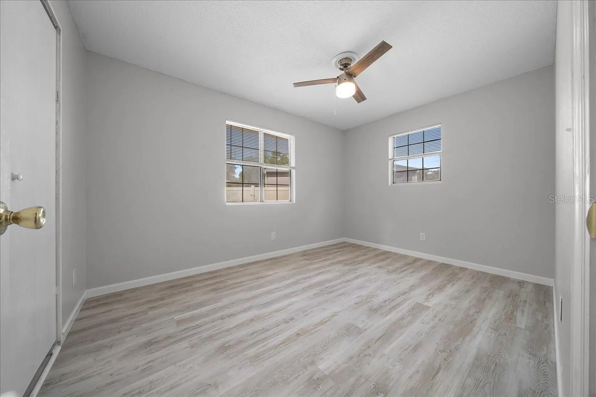 4103 Holly Hill Lady Lake FL 32159