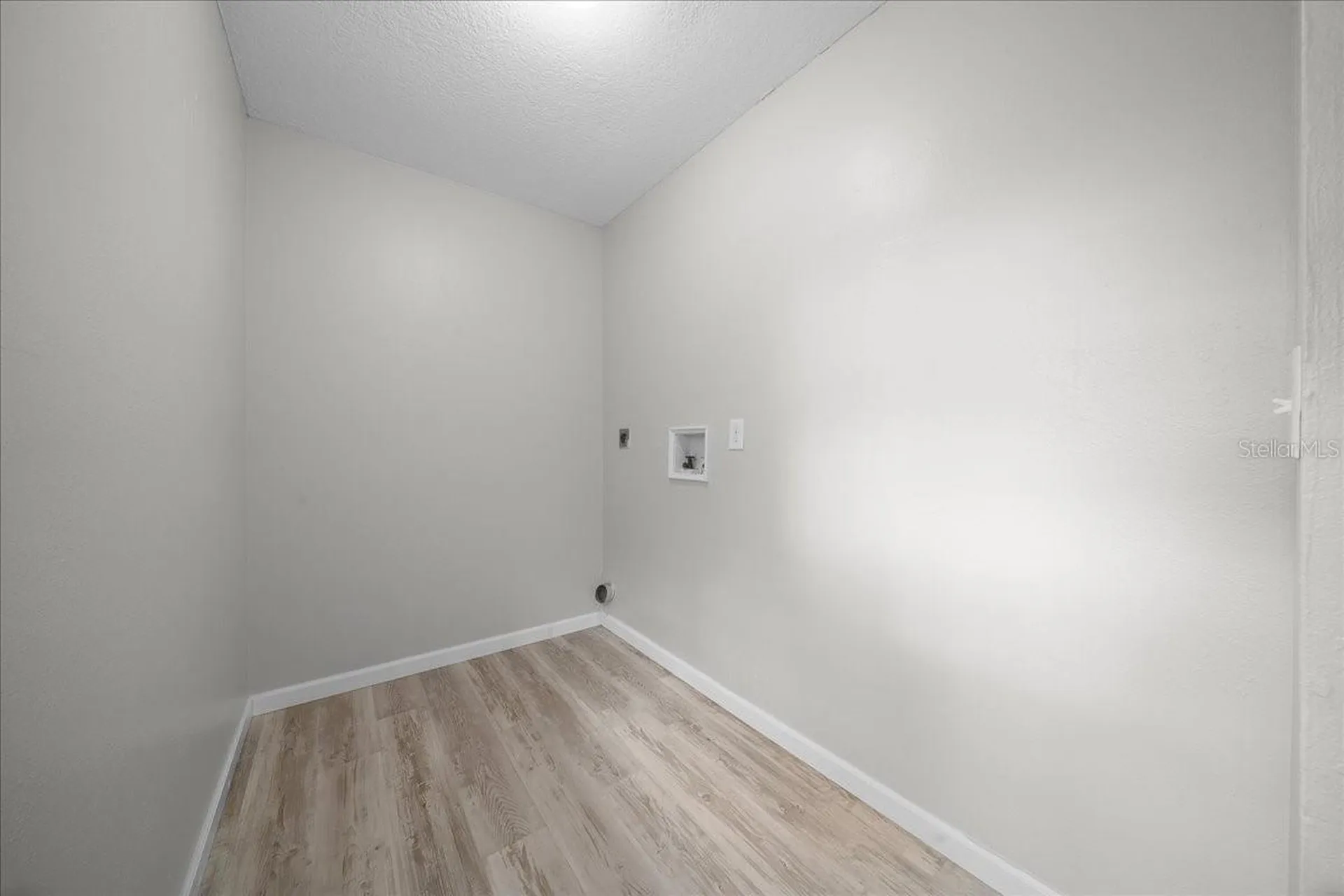 4103 Holly Hill Lady Lake FL 32159