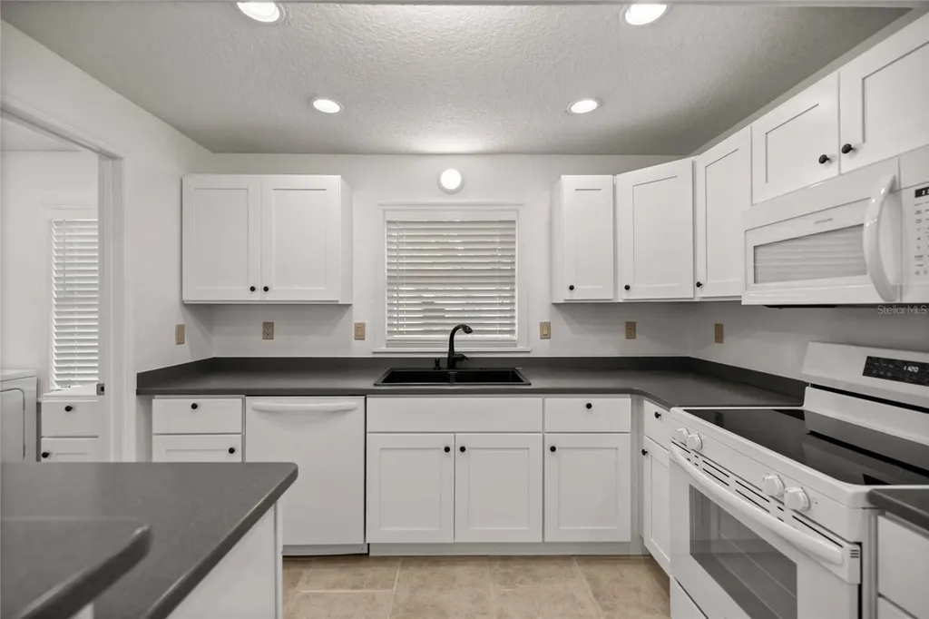 46 Magnolia Avenue Yankeetown FL 34498