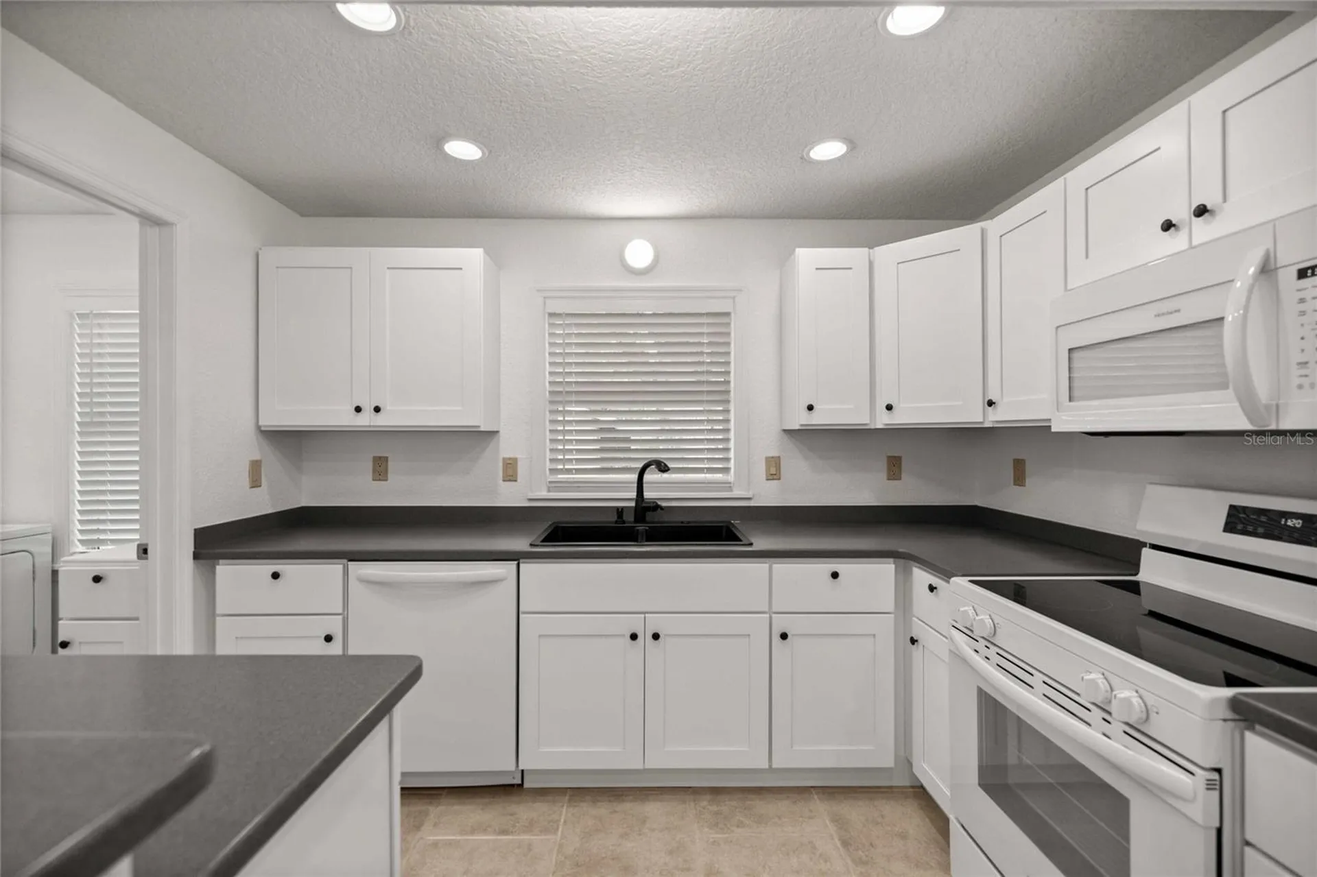 46 Magnolia Avenue Yankeetown FL 34498
