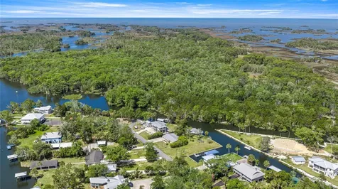 46 Magnolia Avenue Yankeetown FL 34498