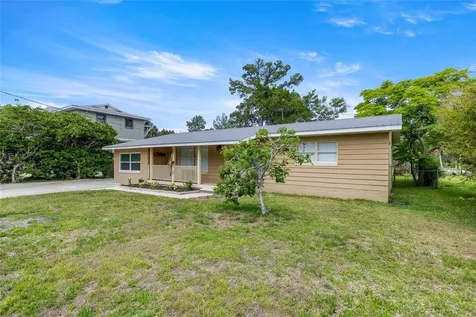 46 Magnolia Avenue Yankeetown FL 34498
