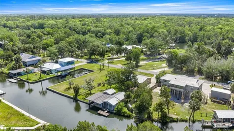 46 Magnolia Avenue Yankeetown FL 34498