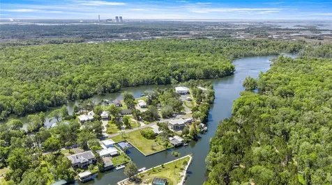 46 Magnolia Avenue Yankeetown FL 34498