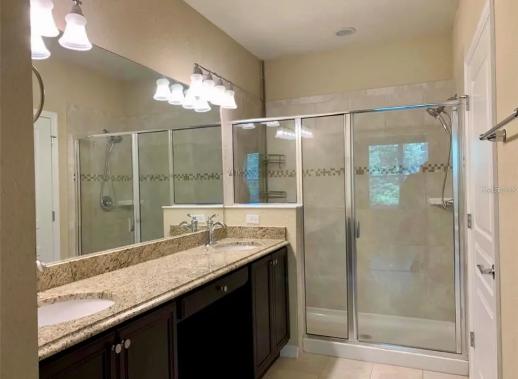 8363 Bella Tierra Court Davenport FL 33896