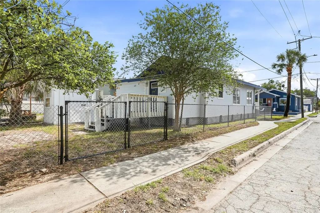 2902 Sanchez Street Tampa FL 33605