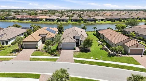5389 Manchini Street Sarasota FL 34238
