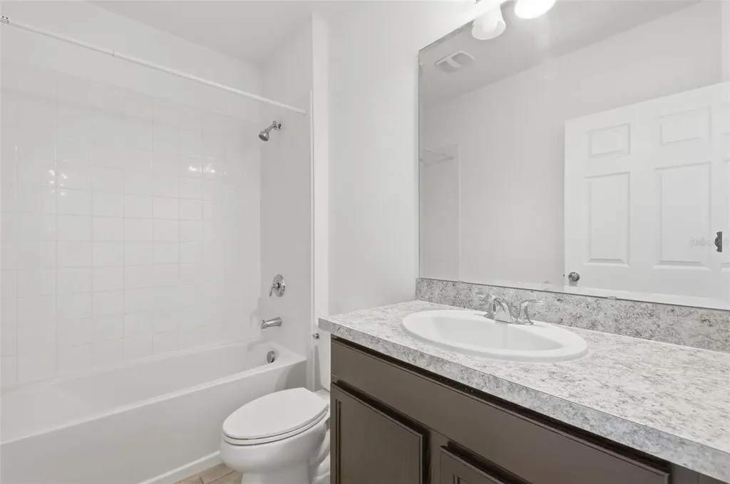 652 Samuel Place Davenport FL 33837