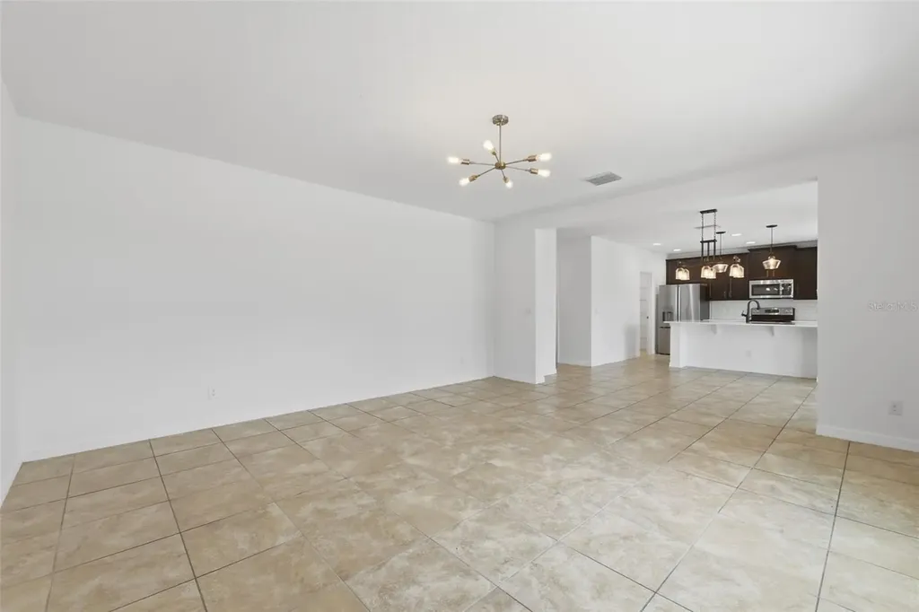 652 Samuel Place Davenport FL 33837