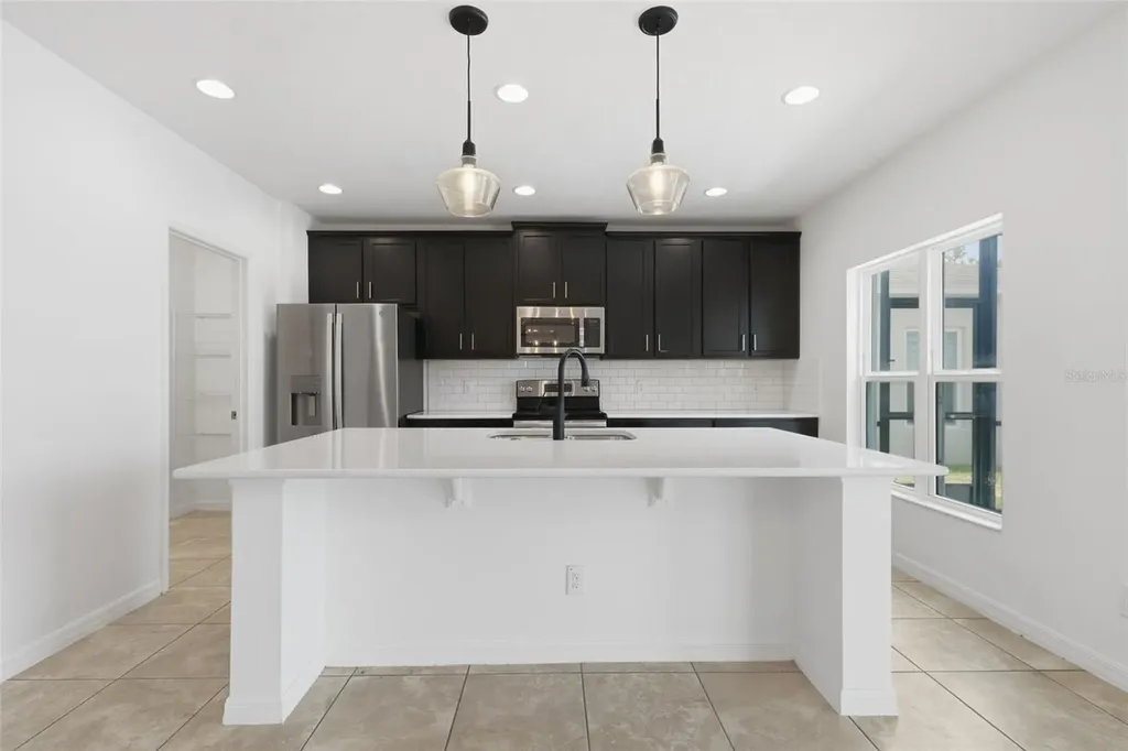 652 Samuel Place Davenport FL 33837