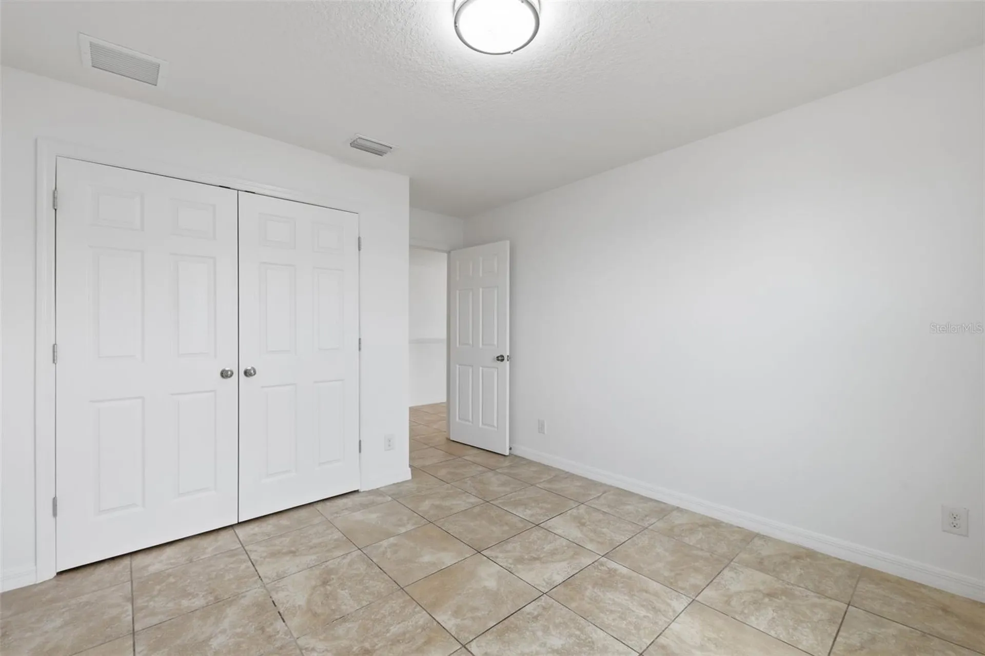 652 Samuel Place Davenport FL 33837