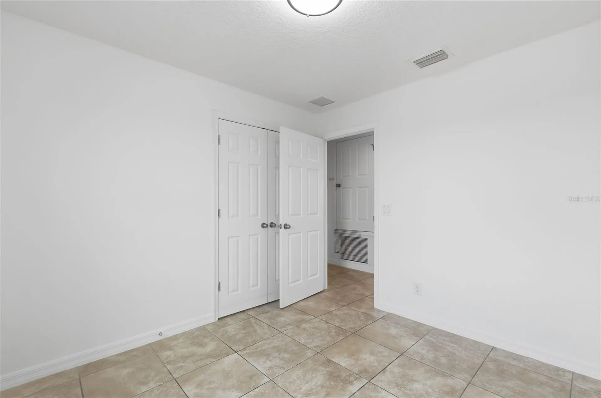 652 Samuel Place Davenport FL 33837