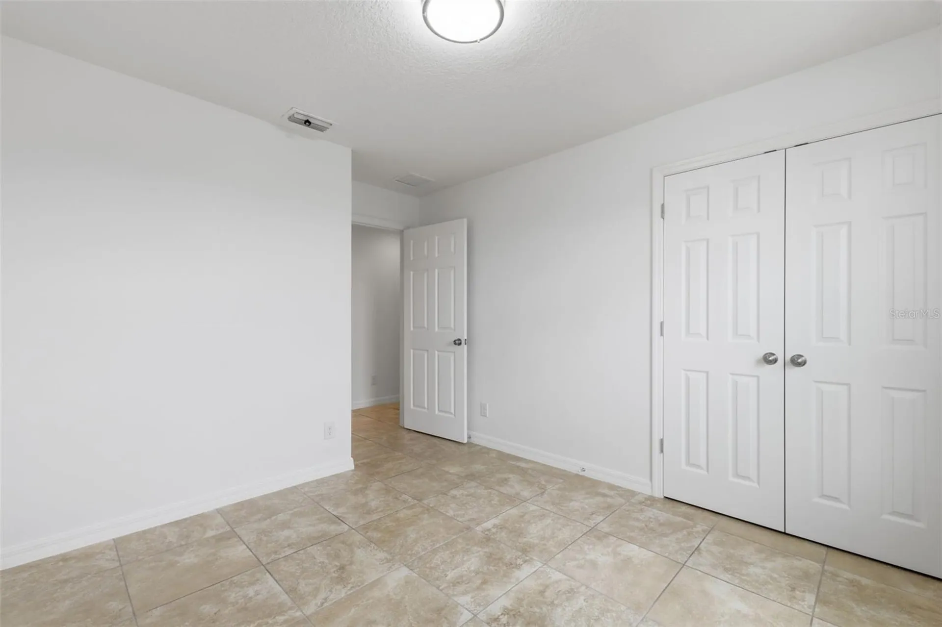 652 Samuel Place Davenport FL 33837