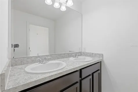 652 Samuel Place Davenport FL 33837