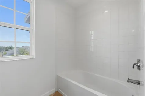 652 Samuel Place Davenport FL 33837
