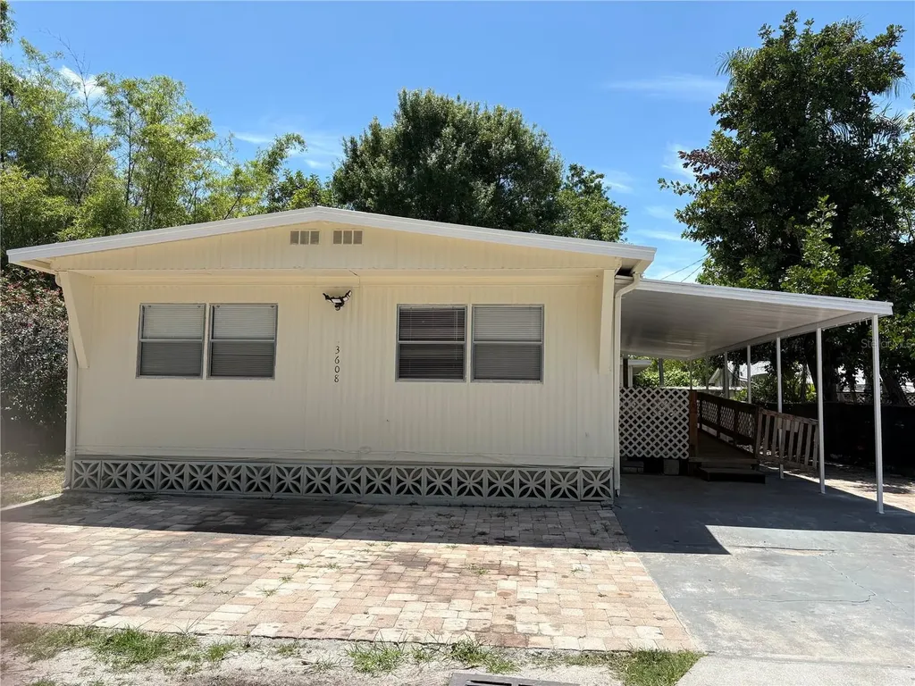 3608 16th Street W Bradenton FL 34205