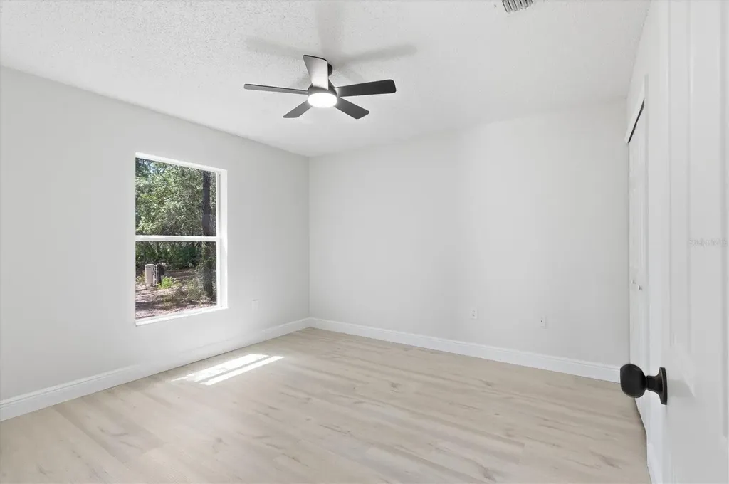 18063 Parrot Road Weeki Wachee FL 34614