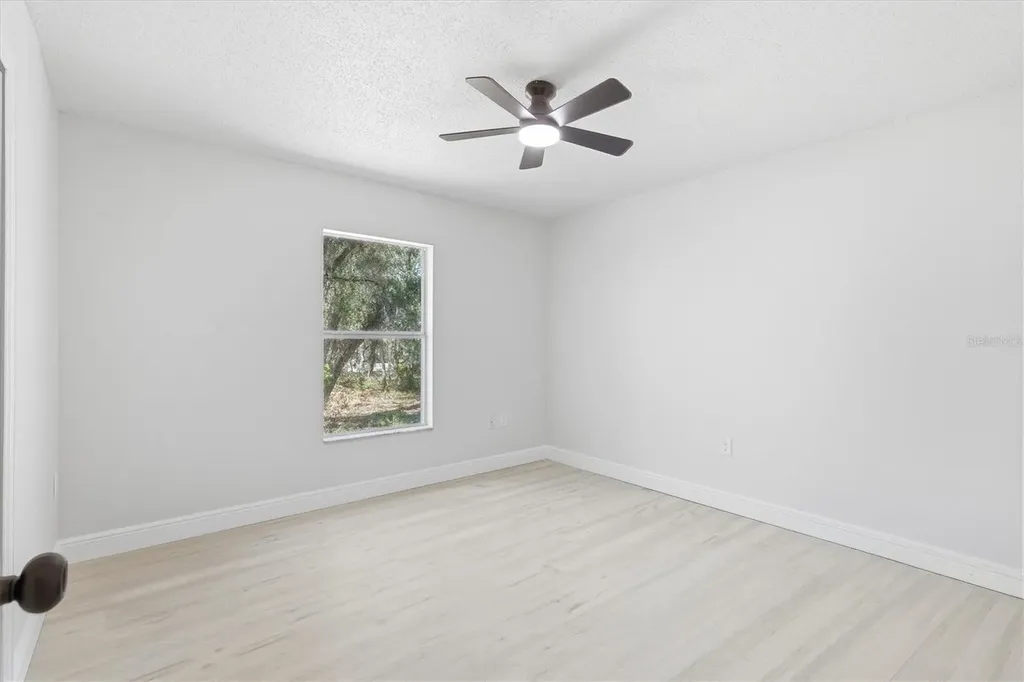 18063 Parrot Road Weeki Wachee FL 34614