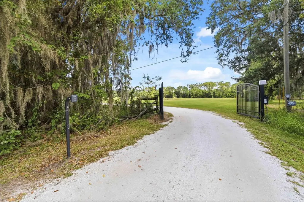 4901 Manor House Lane St Cloud FL 34772