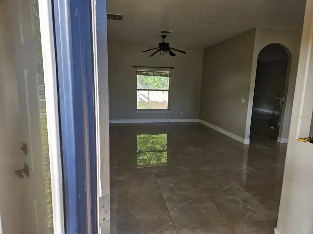 647 Carey Way Orlando FL 32825