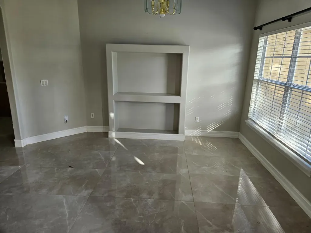 647 Carey Way Orlando FL 32825