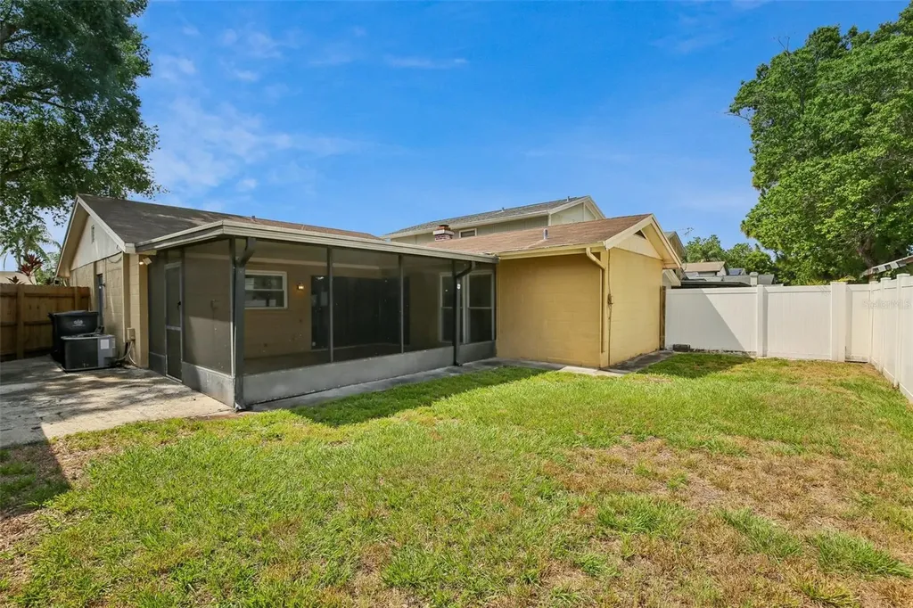 4828 Grove Point Drive Tampa FL 33624