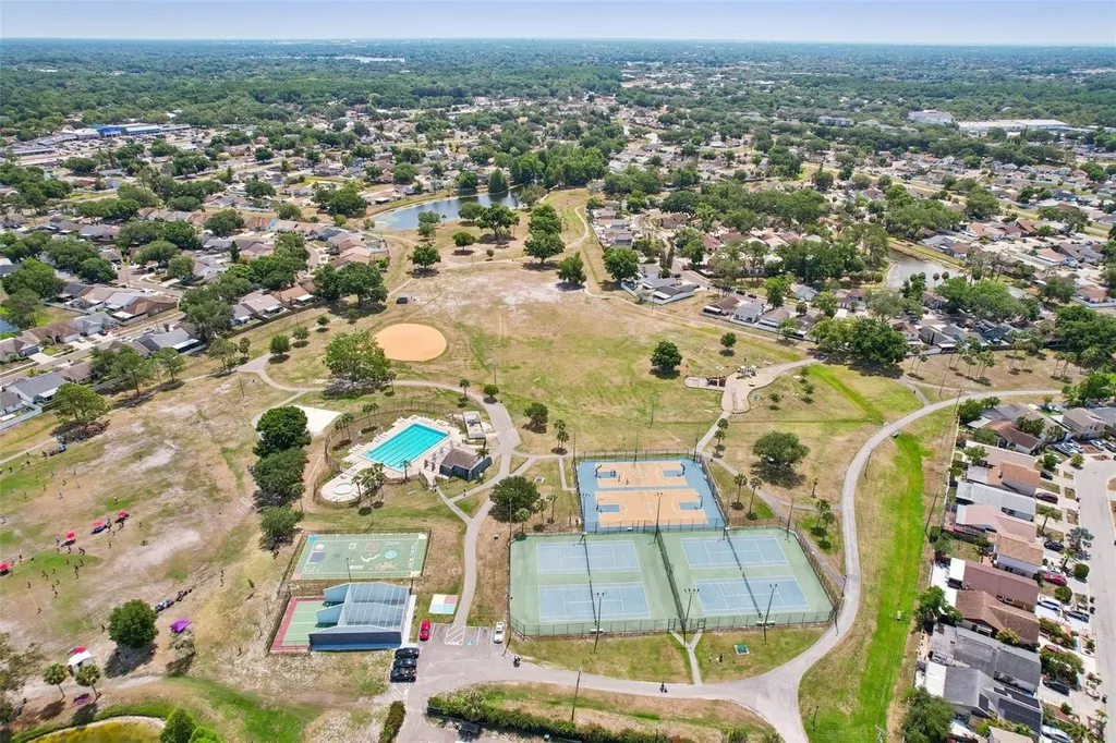 4828 Grove Point Drive Tampa FL 33624