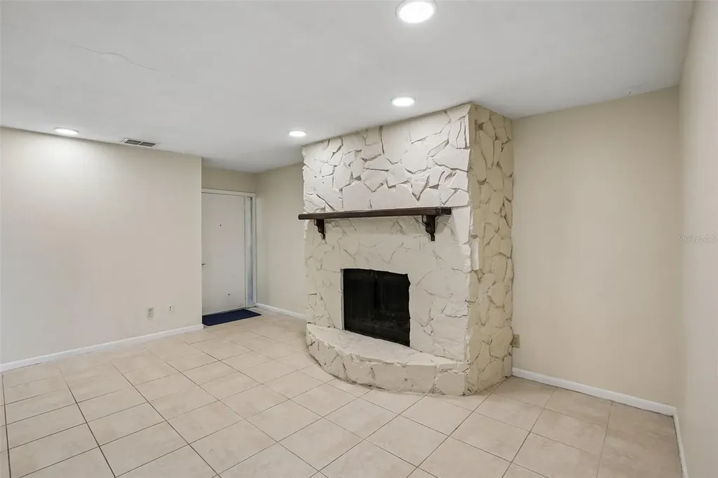 4828 Grove Point Drive Tampa FL 33624