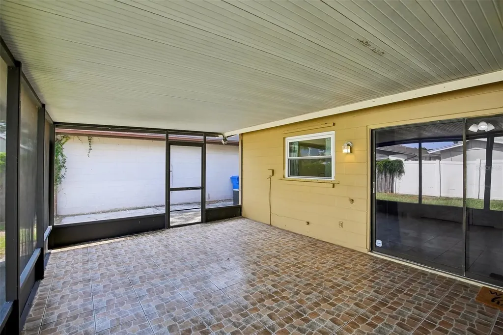 4828 Grove Point Drive Tampa FL 33624