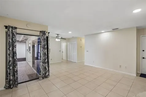 4828 Grove Point Drive Tampa FL 33624