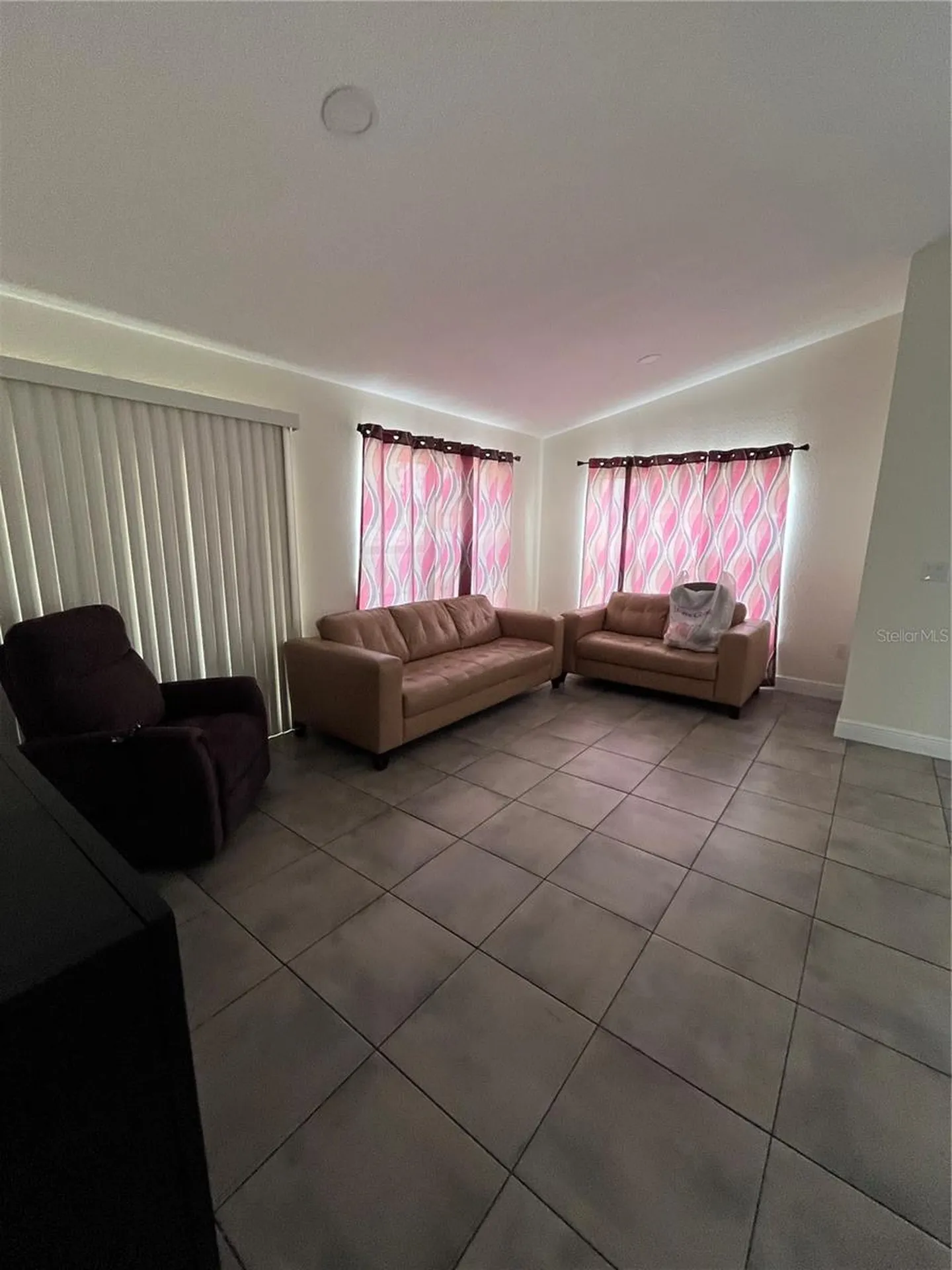 2127 W Perio Street Tampa FL 33612