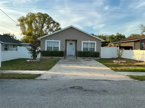 2127 W Perio Street Tampa FL 33612
