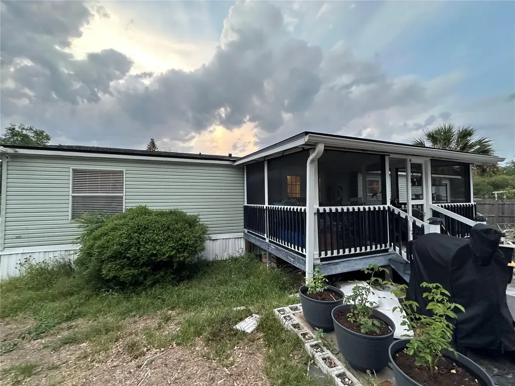 1434 Lake Shore Drive Casselberry FL 32707