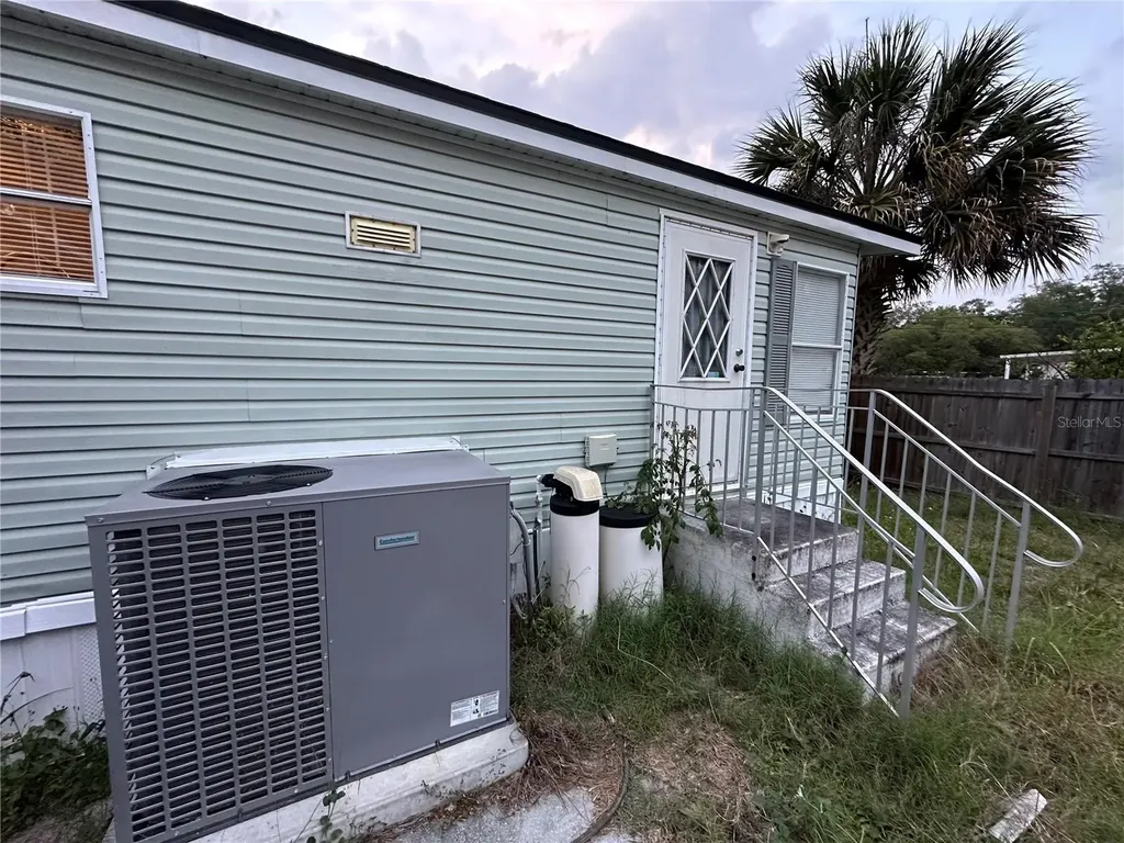 1434 Lake Shore Drive Casselberry FL 32707