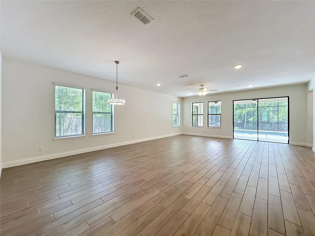 8409 Vivaro Isle Way Windermere FL 34786