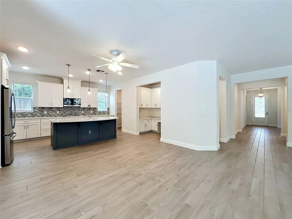8409 Vivaro Isle Way Windermere FL 34786