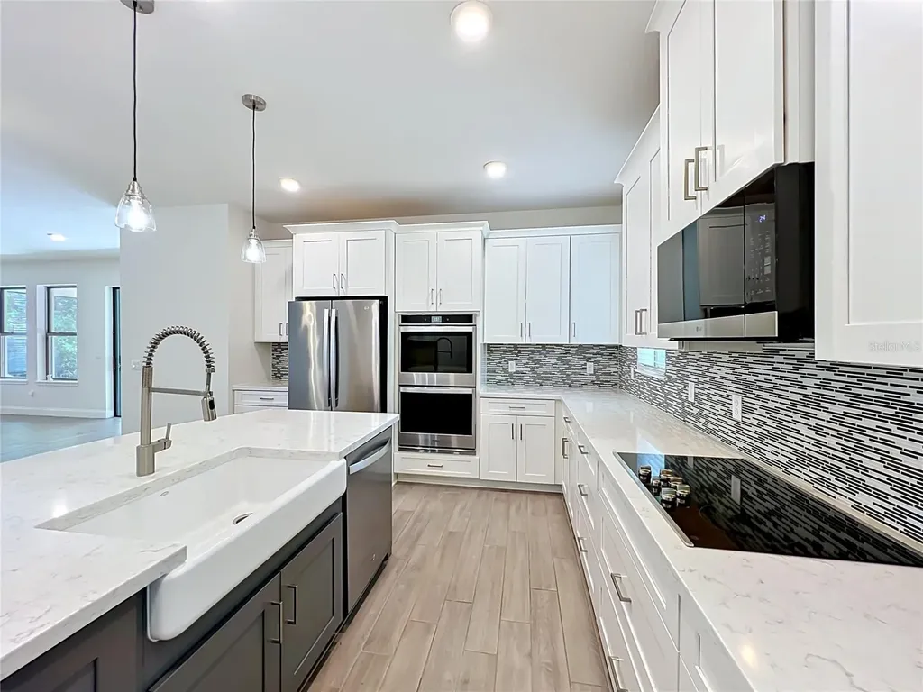 8409 Vivaro Isle Way Windermere FL 34786
