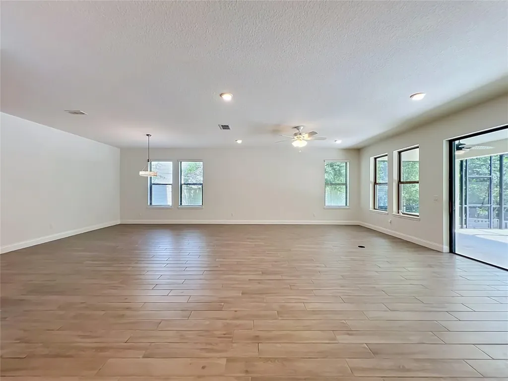 8409 Vivaro Isle Way Windermere FL 34786