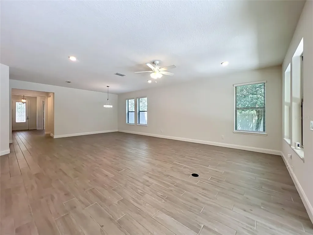 8409 Vivaro Isle Way Windermere FL 34786