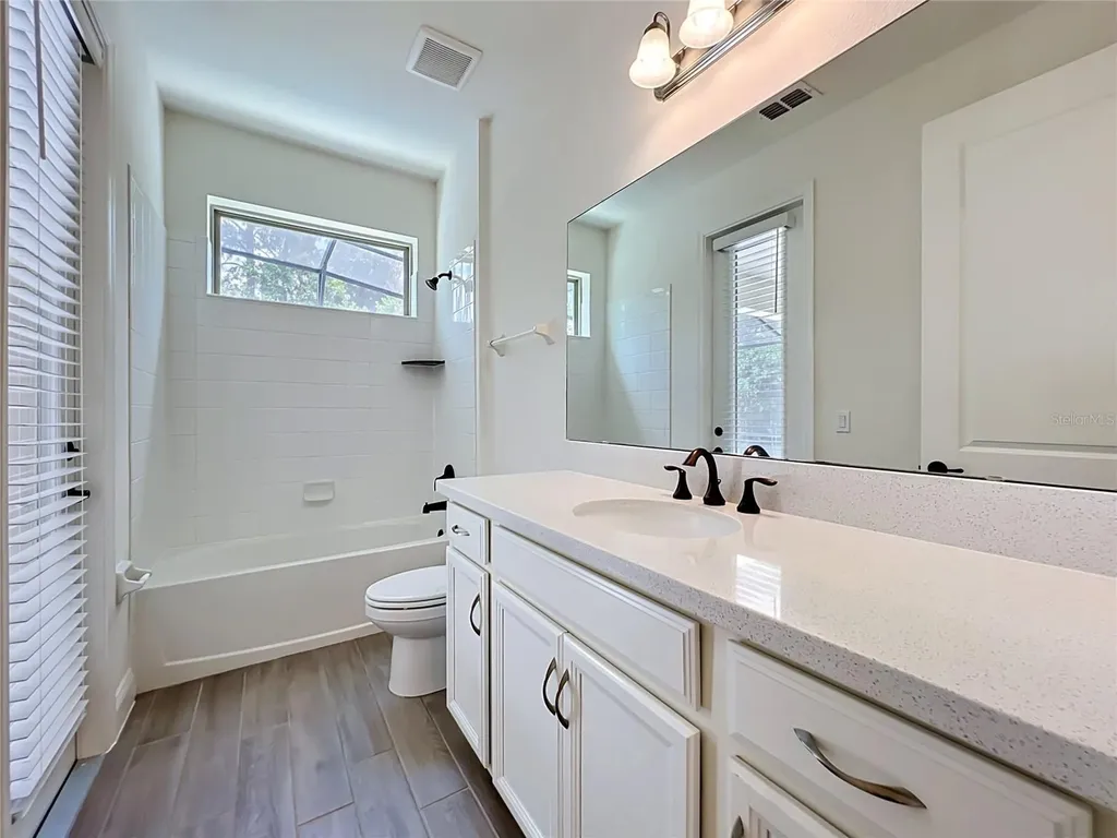 8409 Vivaro Isle Way Windermere FL 34786