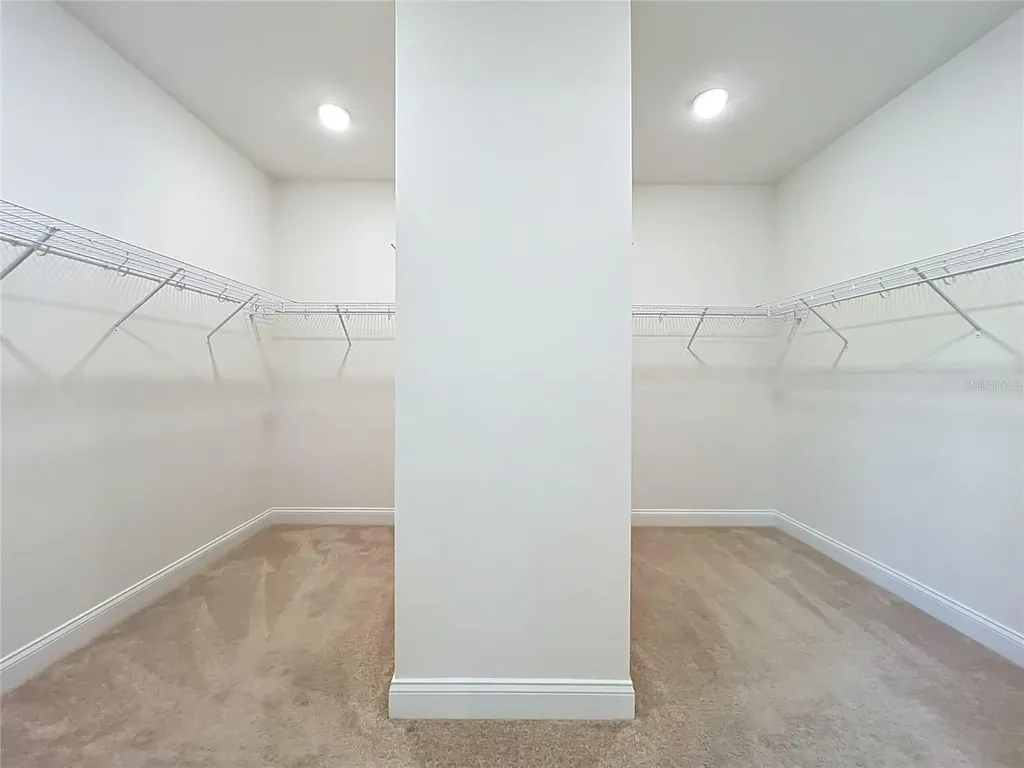 8409 Vivaro Isle Way Windermere FL 34786